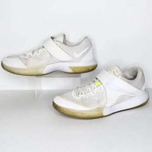 Casual shoes sports shoes white